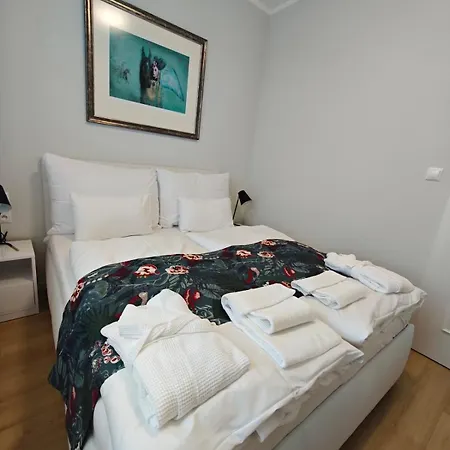 Apartman Verdi 5 *